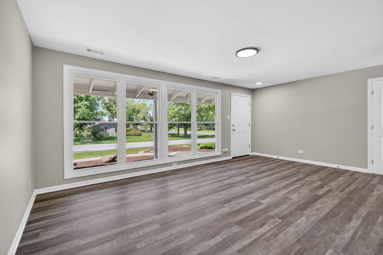 18701 Loras Lane, Country Club Hills, IL 60478