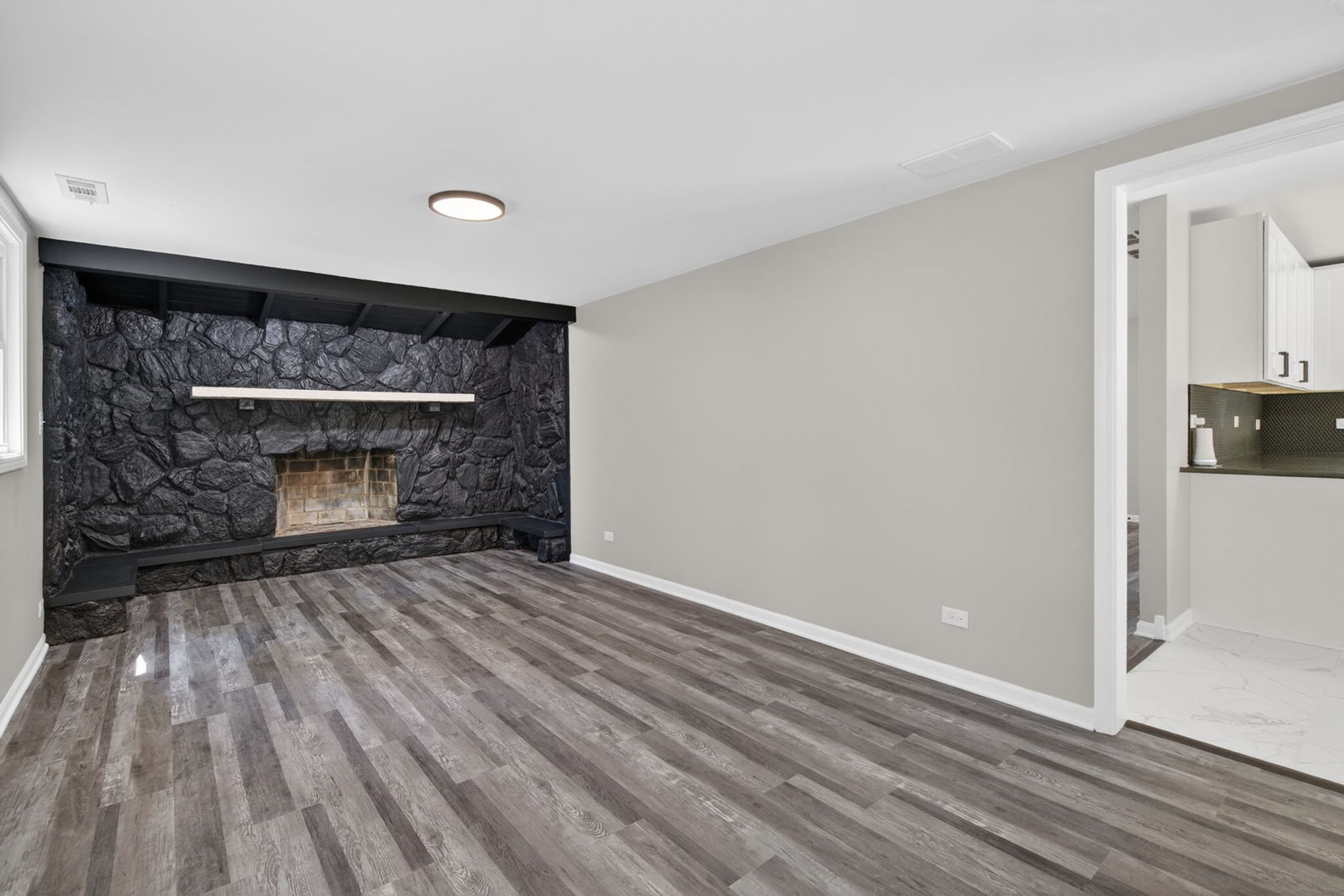 18701 Loras Lane, Country Club Hills, IL 60478