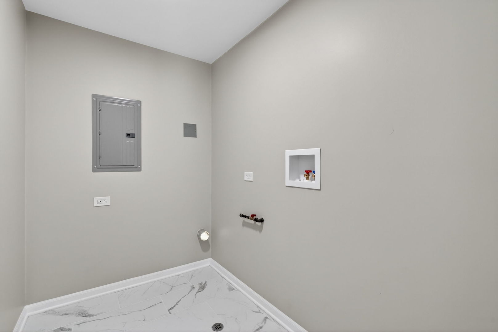 18701 Loras Lane, Country Club Hills, IL 60478