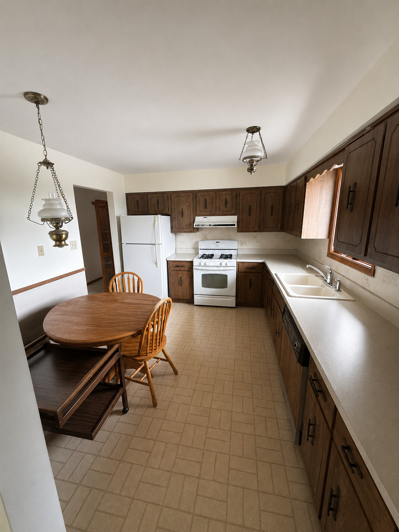 7432 W 153rd Street #3, Orland Park, IL 60462