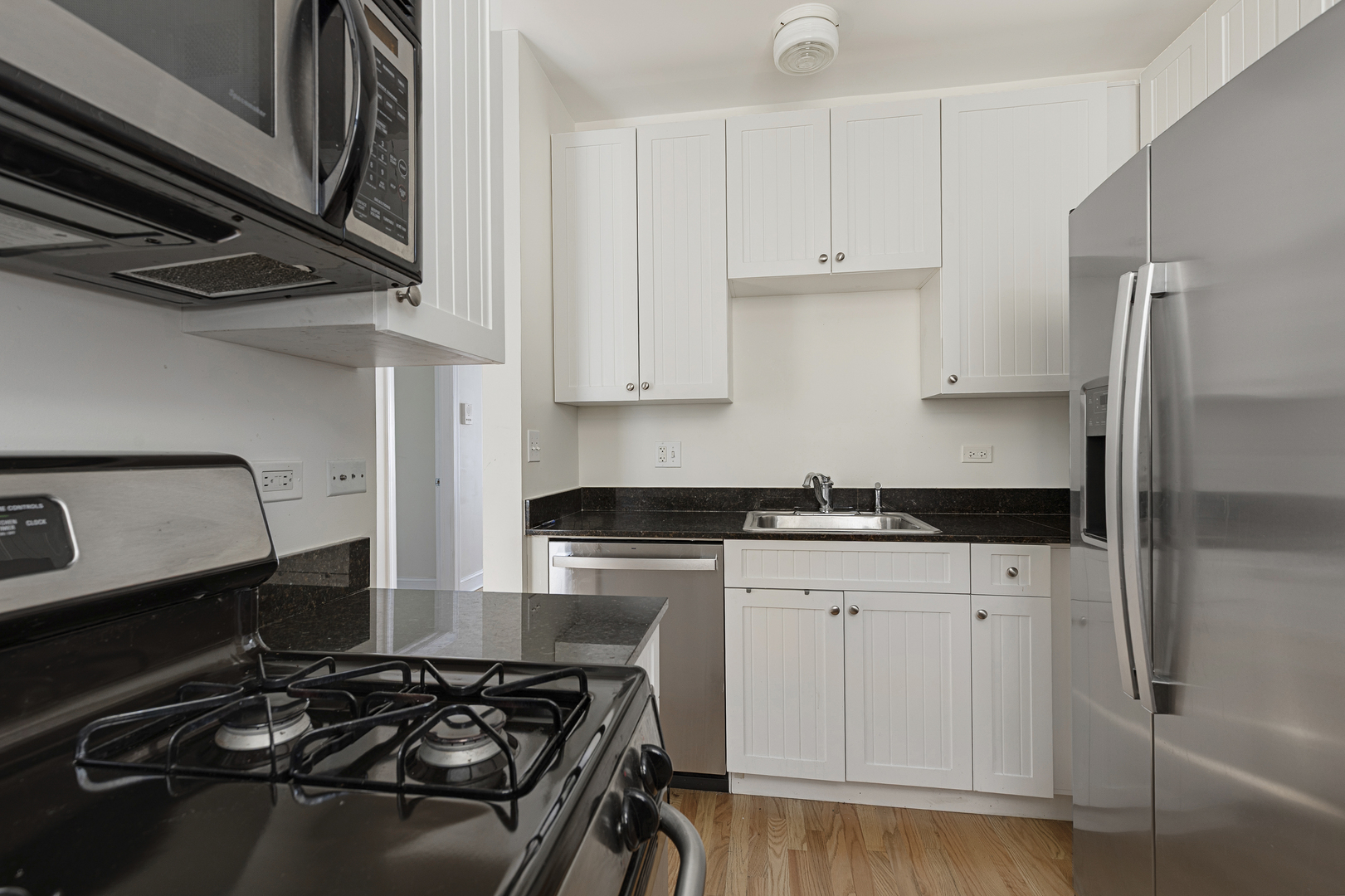 1224 Elmwood Avenue #2W, Evanston, IL 60202