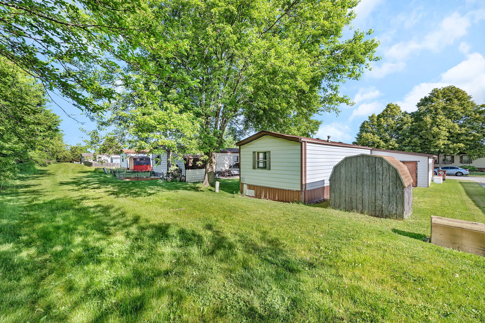 606 Tanglewood Road, Matteson, IL 60443