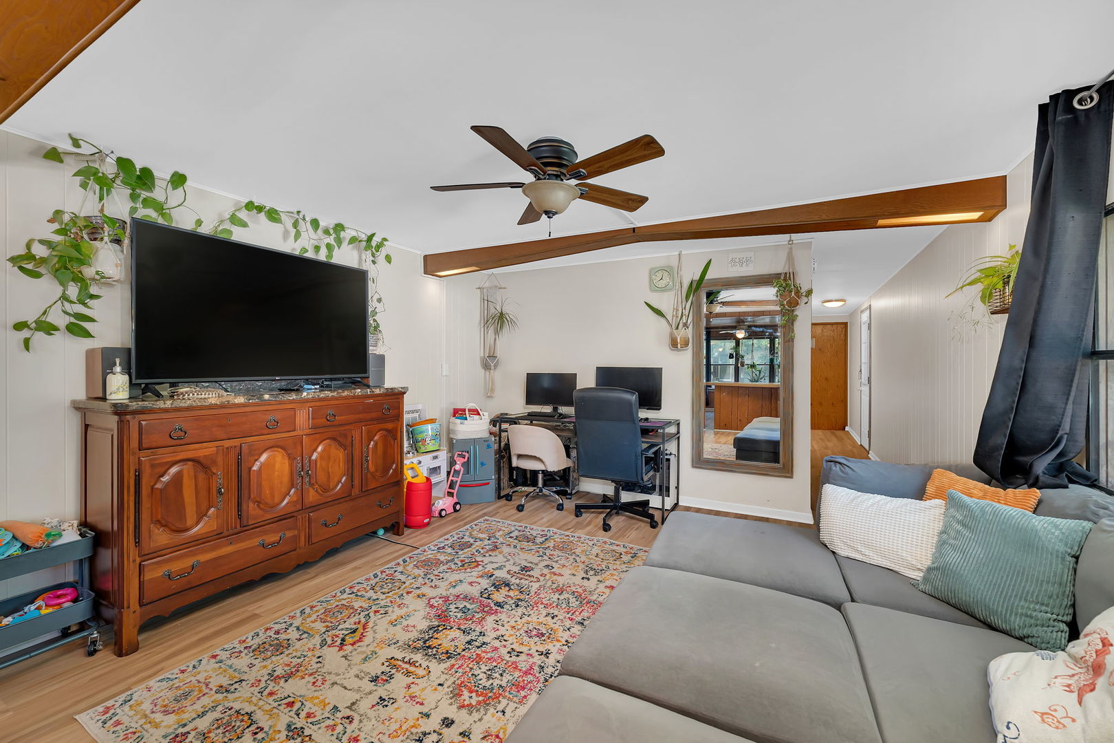606 Tanglewood Road, Matteson, IL 60443