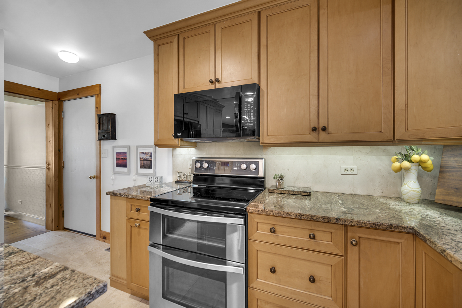 224 MAINSAIL Drive, Third Lake, IL 60030
