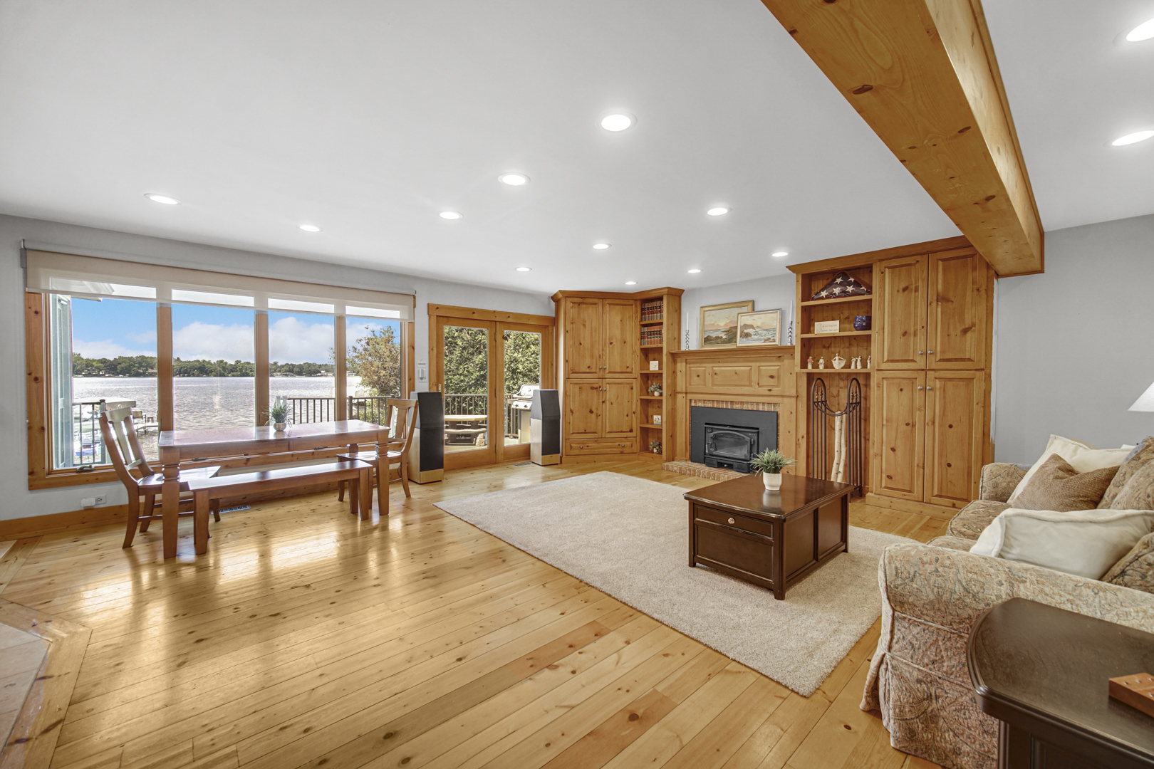 224 MAINSAIL Drive, Third Lake, IL 60030