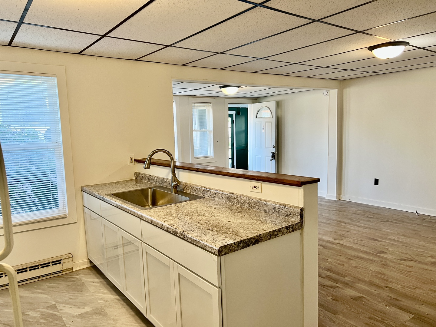 39 E Church Street #1E, Sandwich, IL 60548