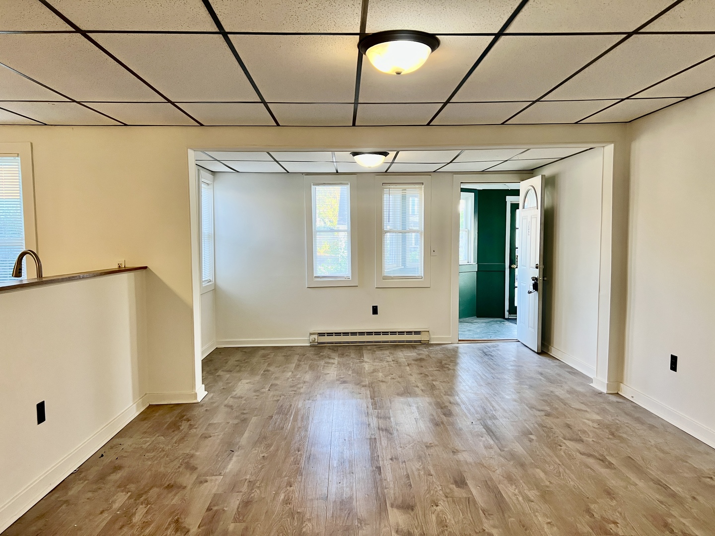 39 E Church Street #1E, Sandwich, IL 60548