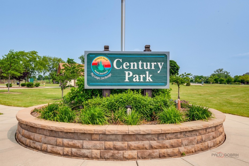 1254 Streamwood Lane #1254, Vernon Hills, IL 60061