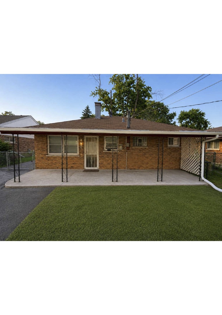 15527 Rose Drive, South Holland, IL 60473