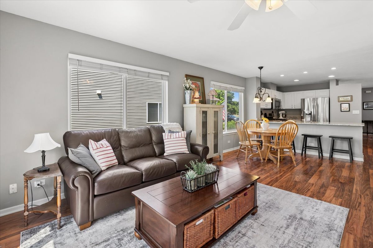 756 S Aldridge Lane, Round Lake, IL 60073