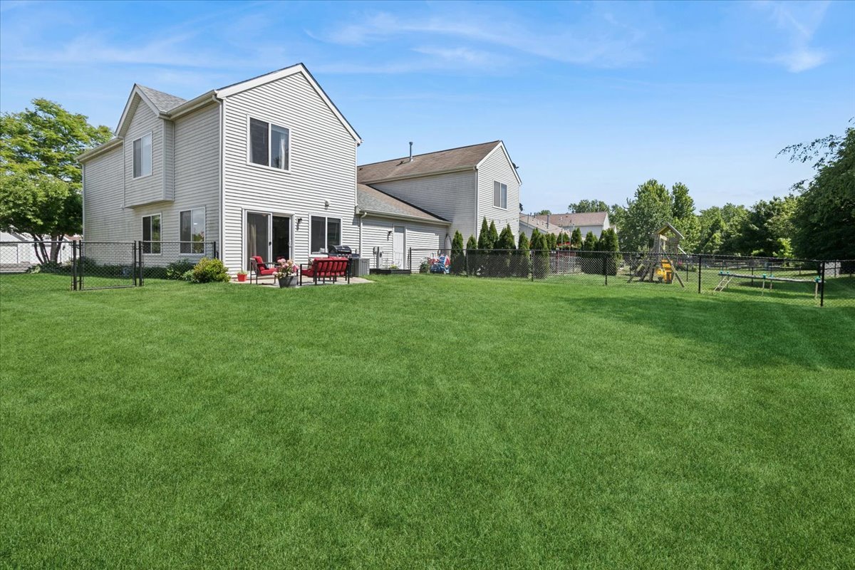 756 S Aldridge Lane, Round Lake, IL 60073
