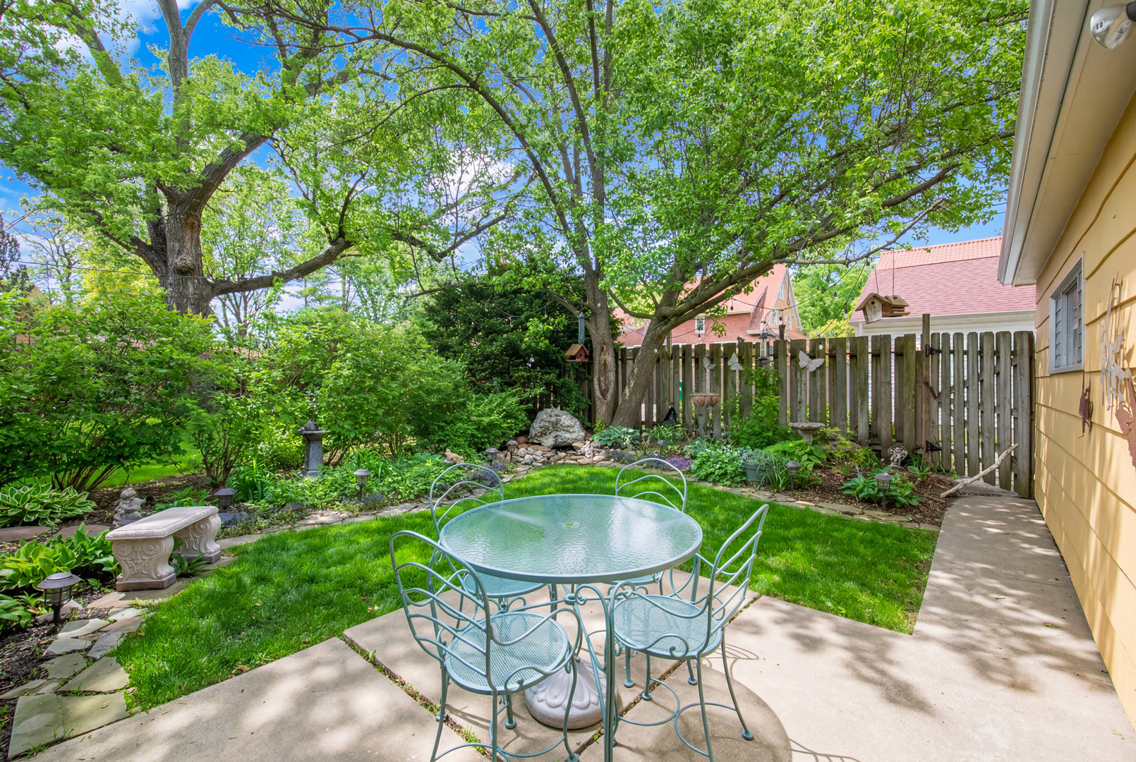 1605 S Fairview Avenue, Park Ridge, IL 60068