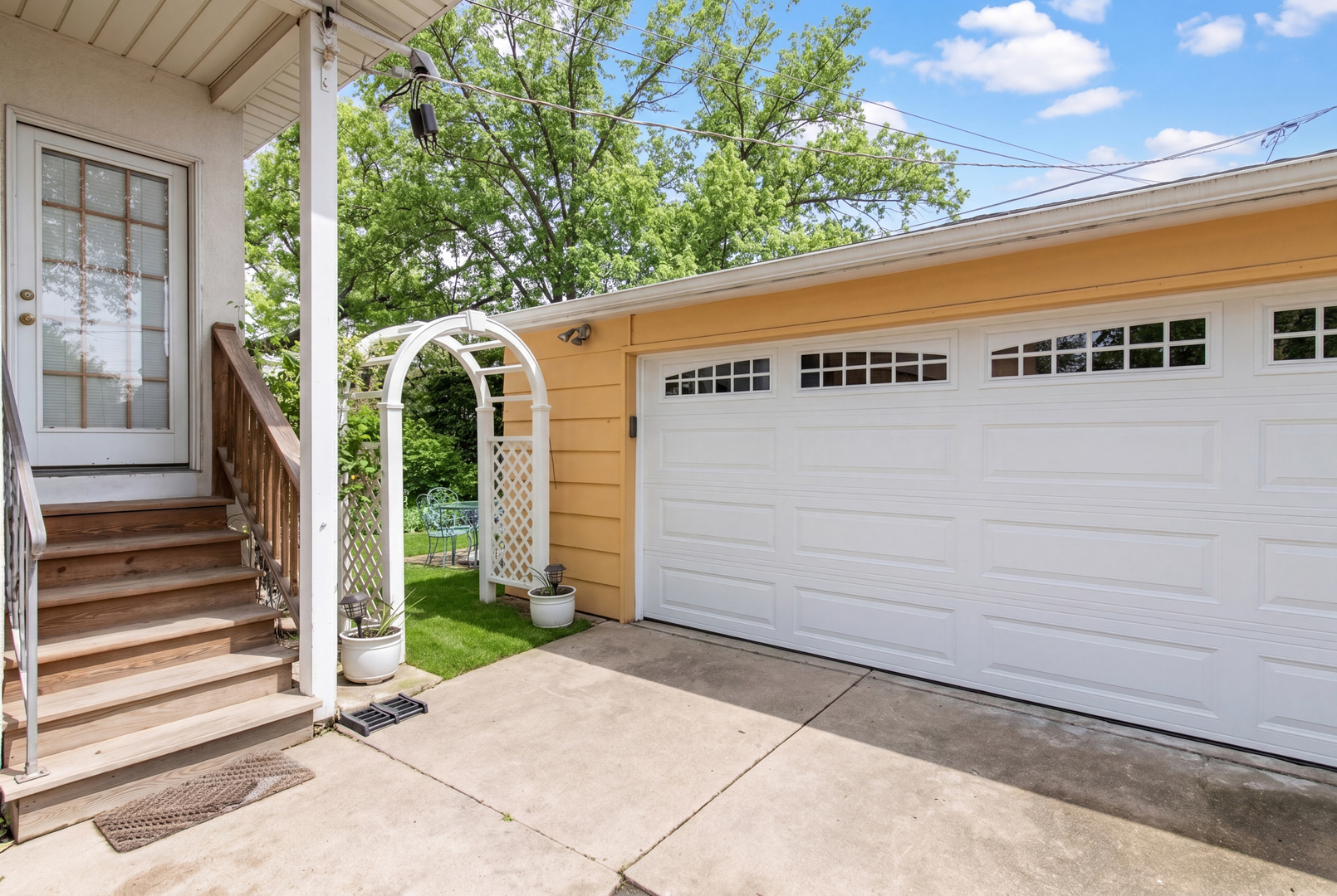 1605 S Fairview Avenue, Park Ridge, IL 60068