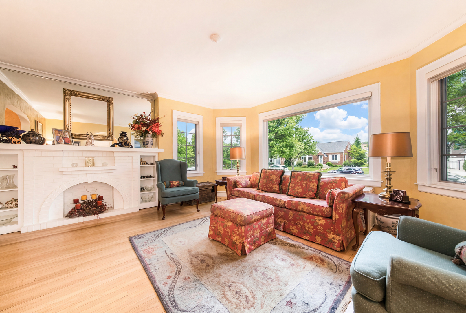 1605 S Fairview Avenue, Park Ridge, IL 60068