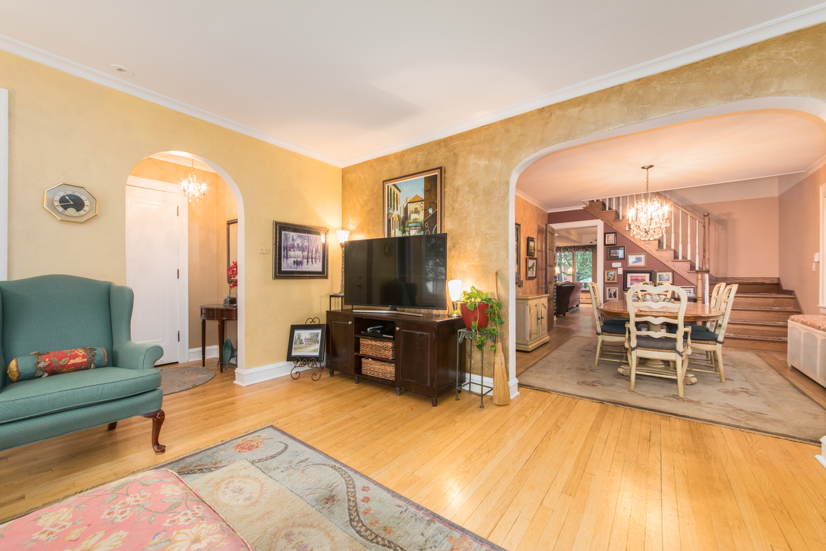 1605 S Fairview Avenue, Park Ridge, IL 60068