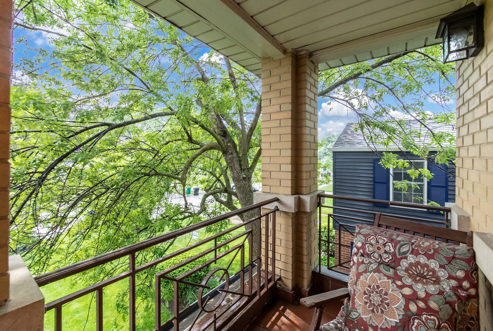 1605 S Fairview Avenue, Park Ridge, IL 60068
