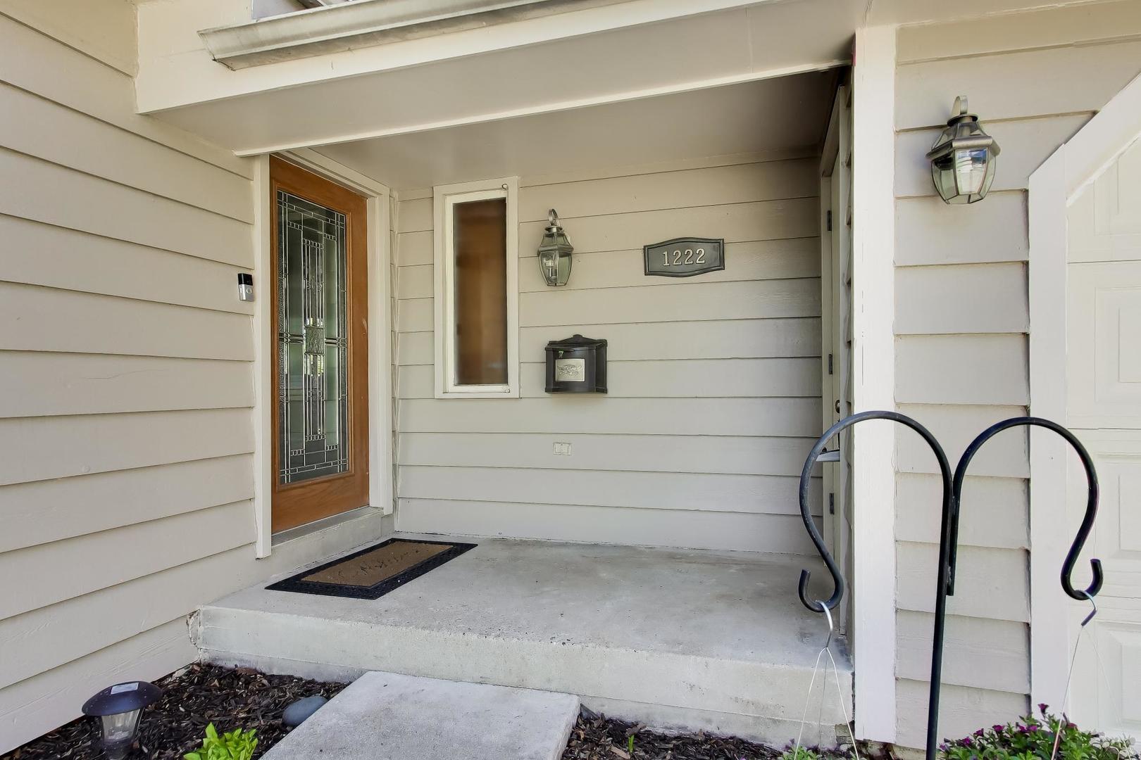 1222 S Patton Avenue, Arlington Heights, IL 60005