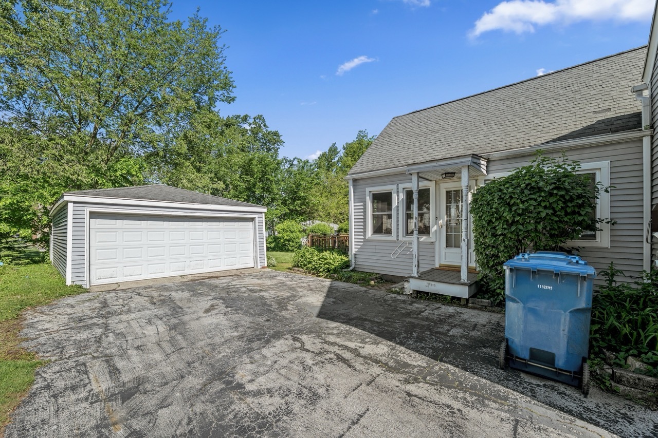 1468 Elizabeth Street, Crete, IL 60417