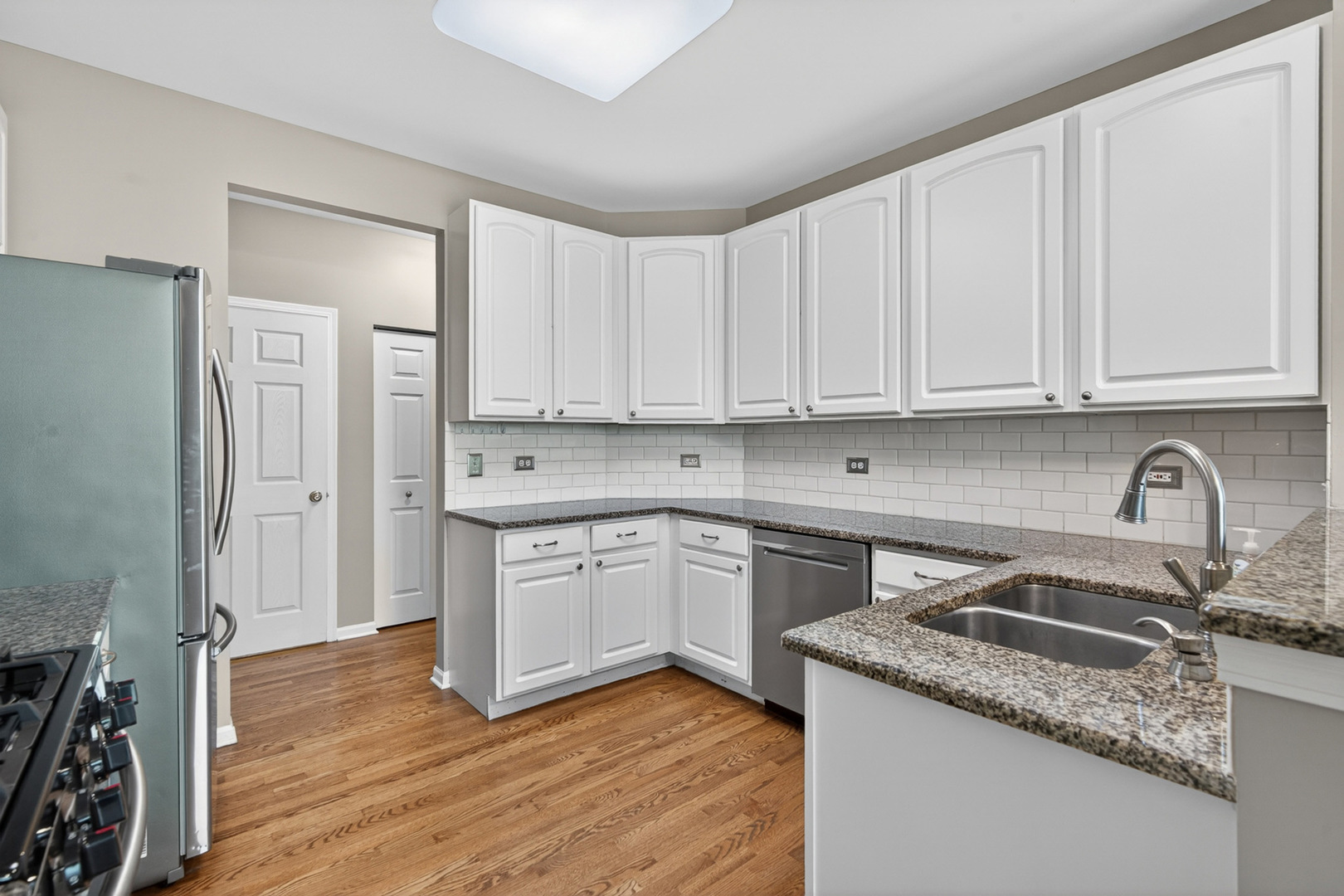 4323 Blue Iris Court #4323, Island Lake, IL 60042