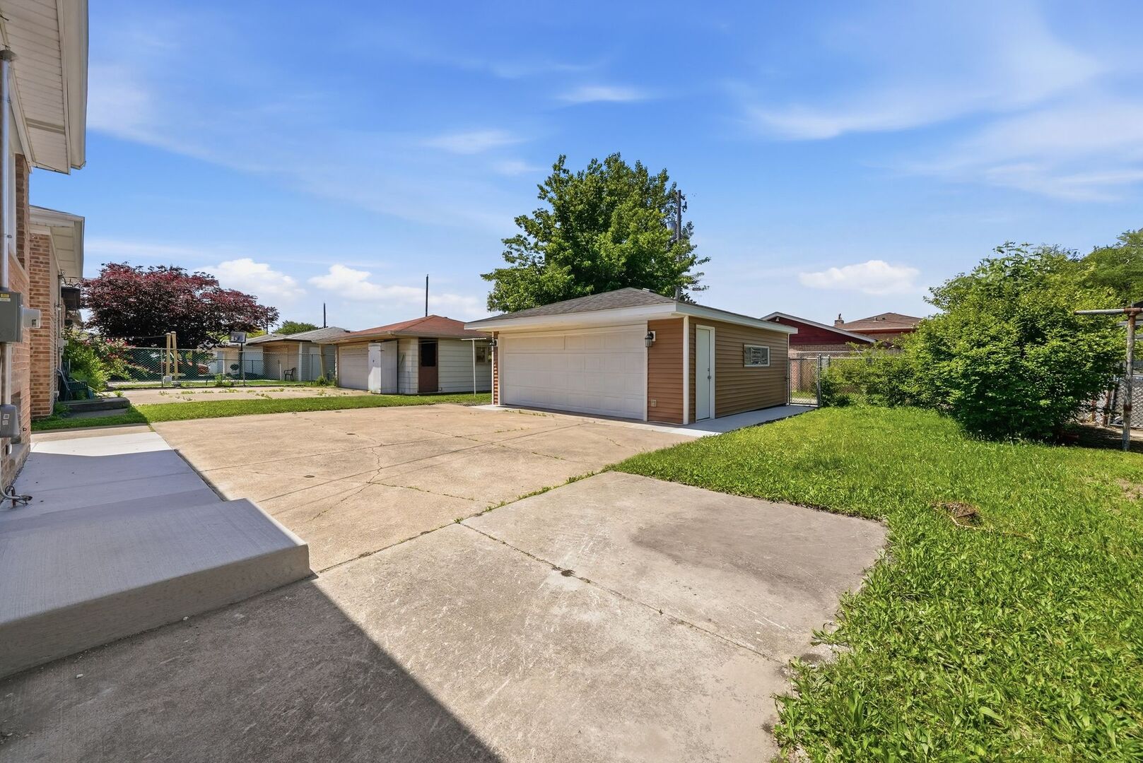 530 Bensley Avenue, Calumet City, IL 60409