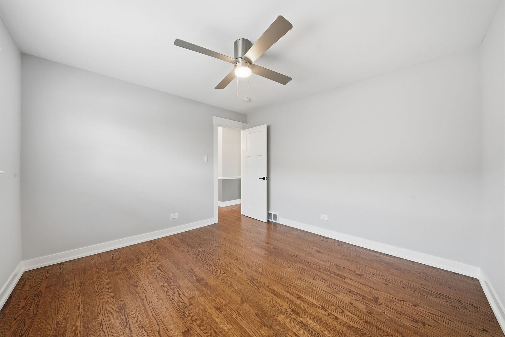 530 Bensley Avenue, Calumet City, IL 60409