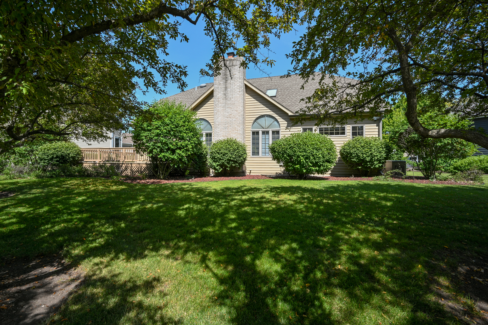 994 Chadwick Court, Aurora, IL 60502