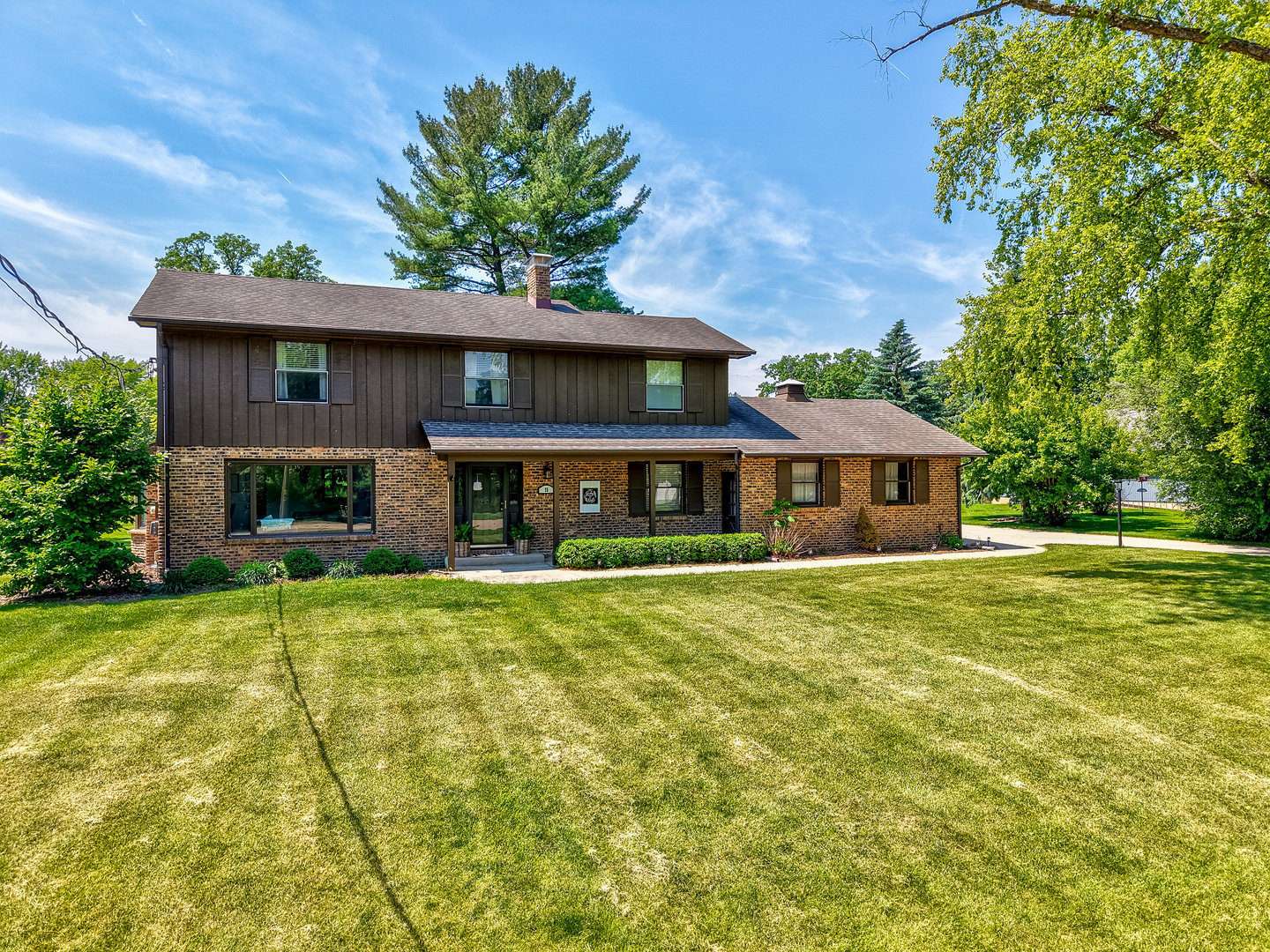 15 Oaklane Drive, Ottawa, IL 61350
