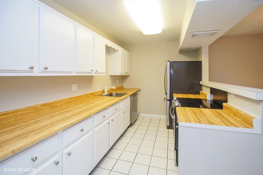 201 THAMES Parkway #3F, Park Ridge, IL 60068
