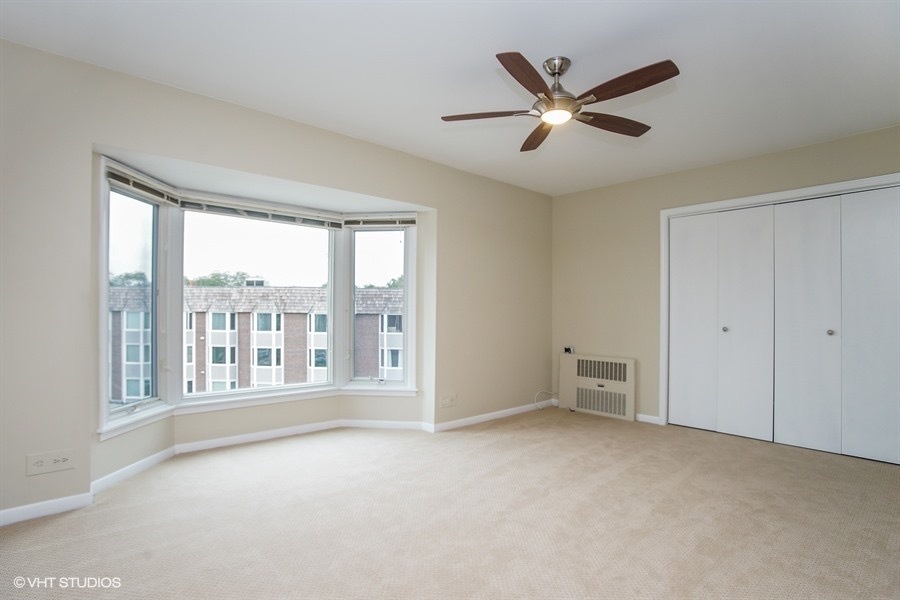 201 THAMES Parkway #3F, Park Ridge, IL 60068