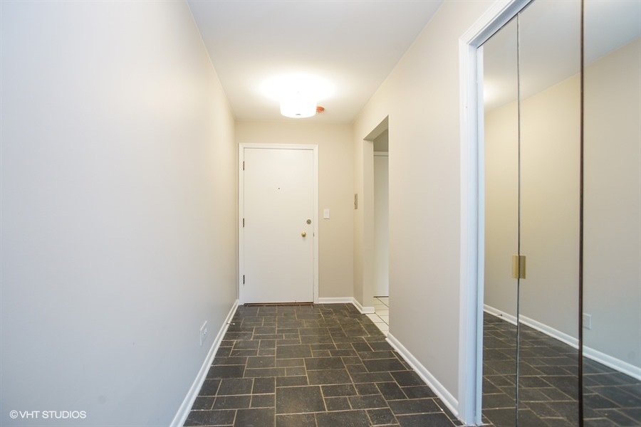 201 THAMES Parkway #3F, Park Ridge, IL 60068