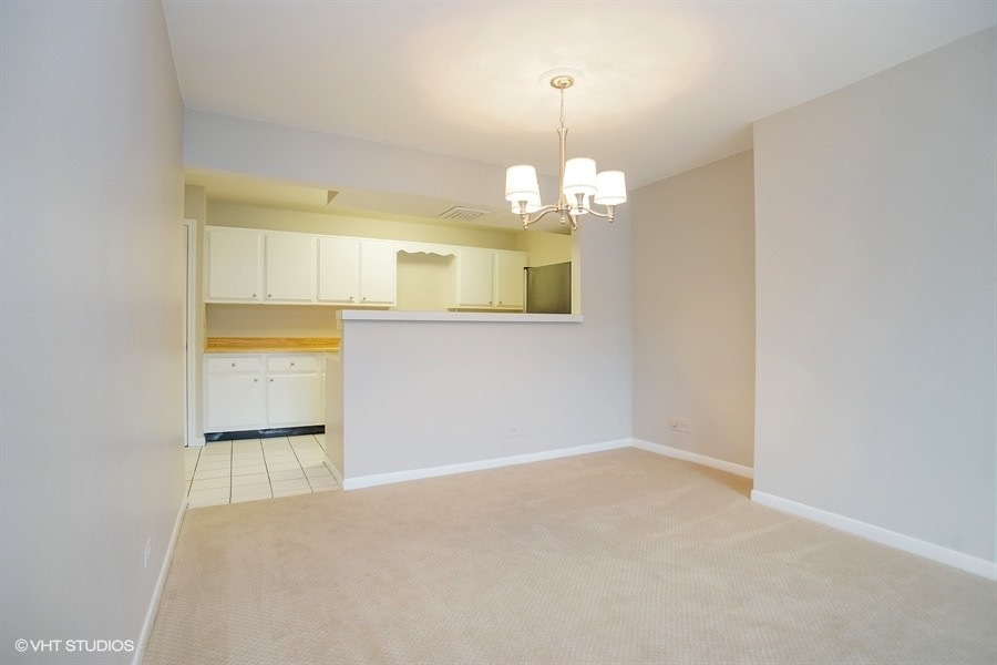201 THAMES Parkway #3F, Park Ridge, IL 60068