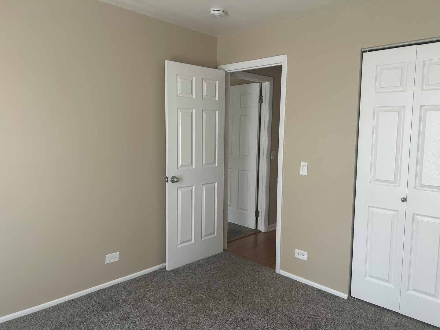 93 Lambert Drive #C2, Schaumburg, IL 60193