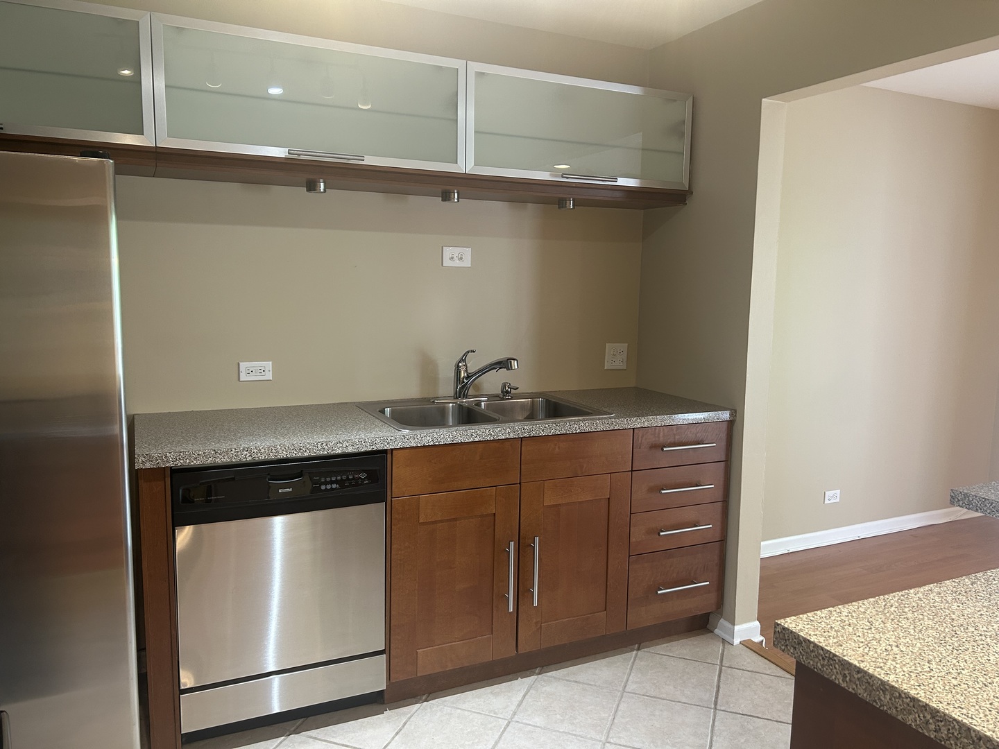 93 Lambert Drive #C2, Schaumburg, IL 60193