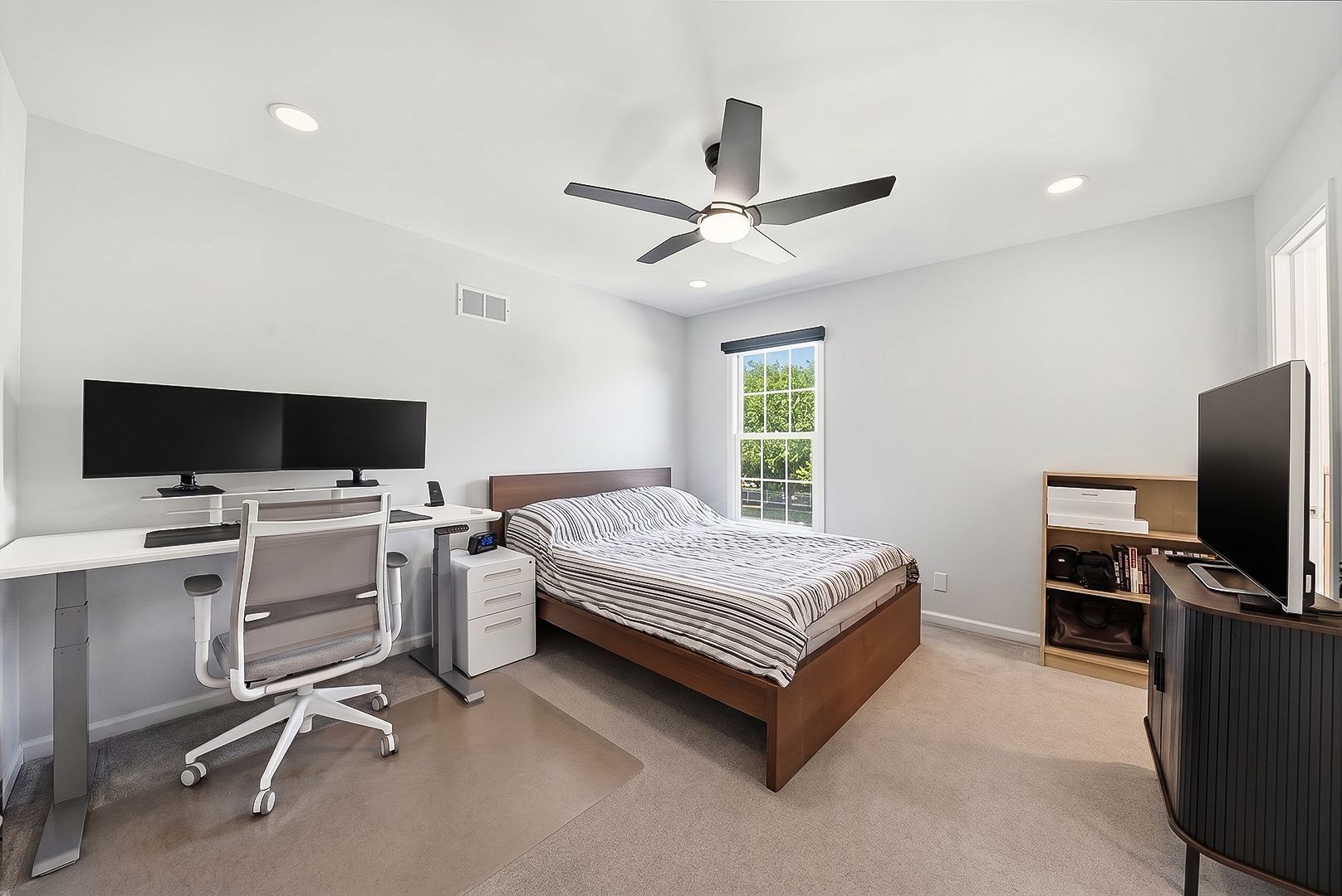 22W133 GLENRISE Court, Glen Ellyn, IL 60137