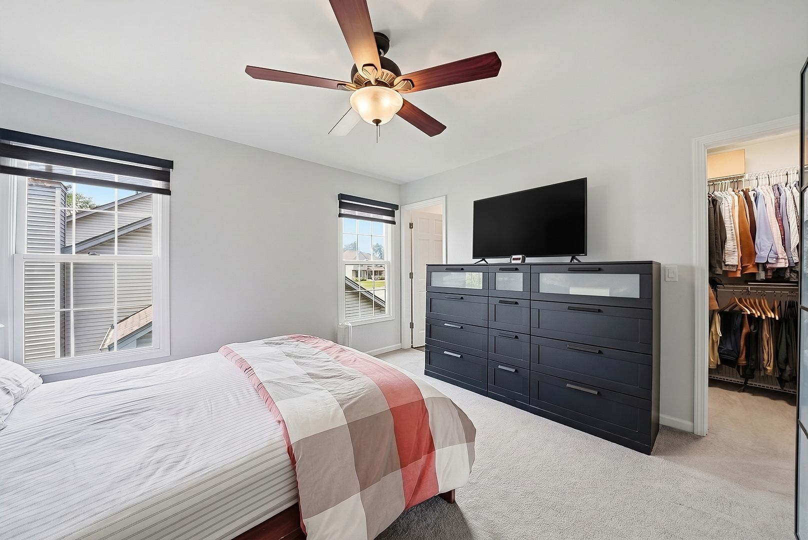 22W133 GLENRISE Court, Glen Ellyn, IL 60137