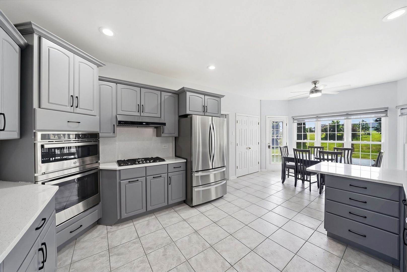 22W133 GLENRISE Court, Glen Ellyn, IL 60137