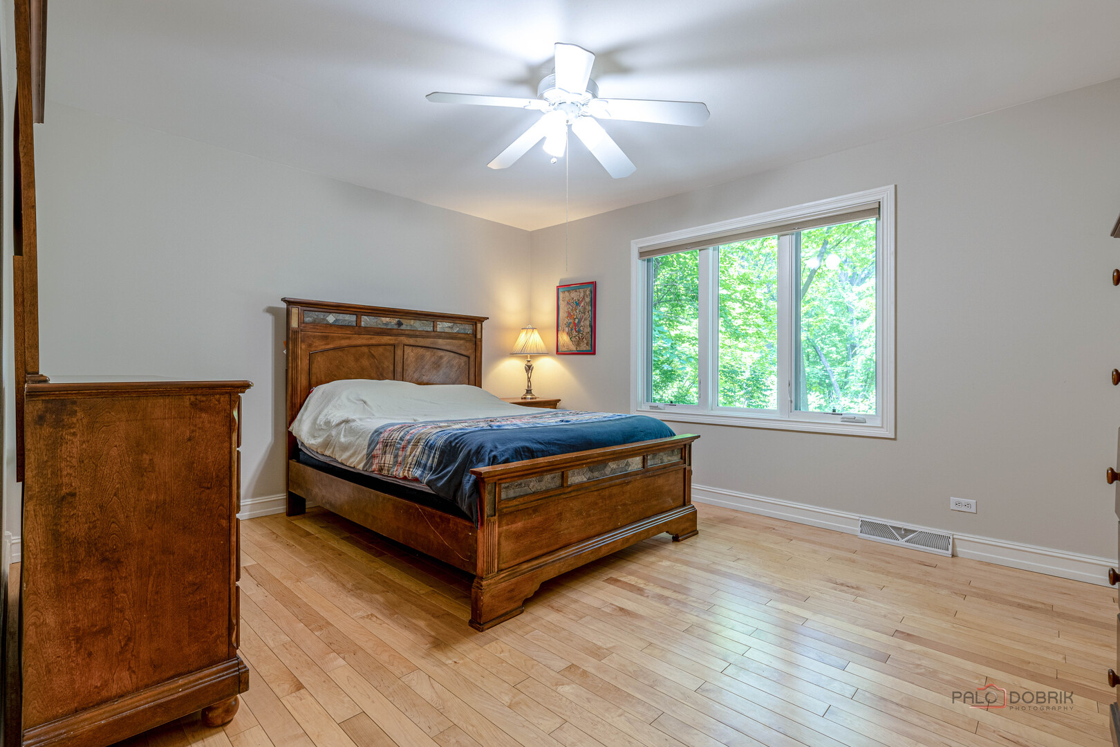 28588 N Tanglewood Court, Libertyville, IL 60048