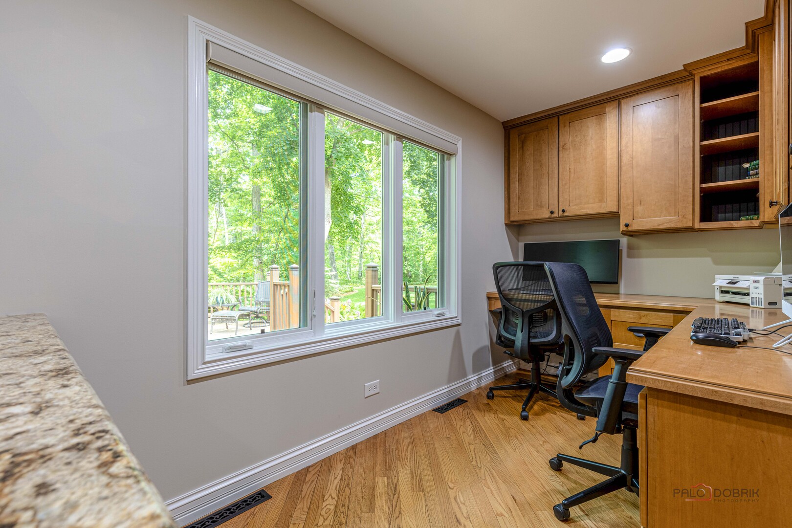 28588 N Tanglewood Court, Libertyville, IL 60048