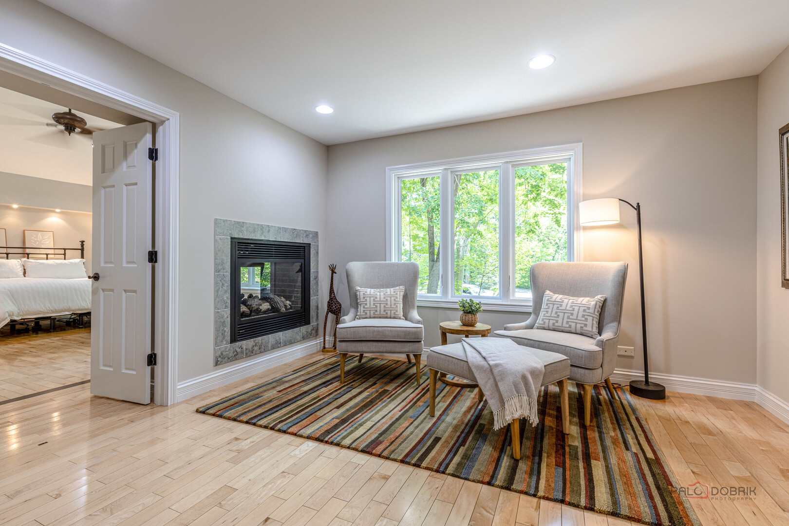 28588 N Tanglewood Court, Libertyville, IL 60048