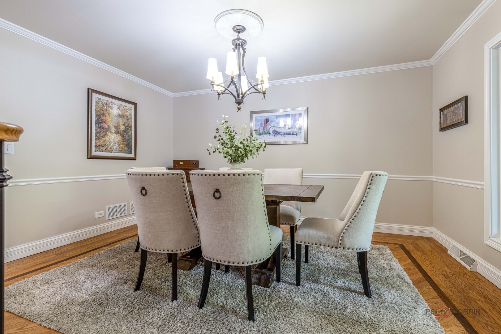 28588 N Tanglewood Court, Libertyville, IL 60048