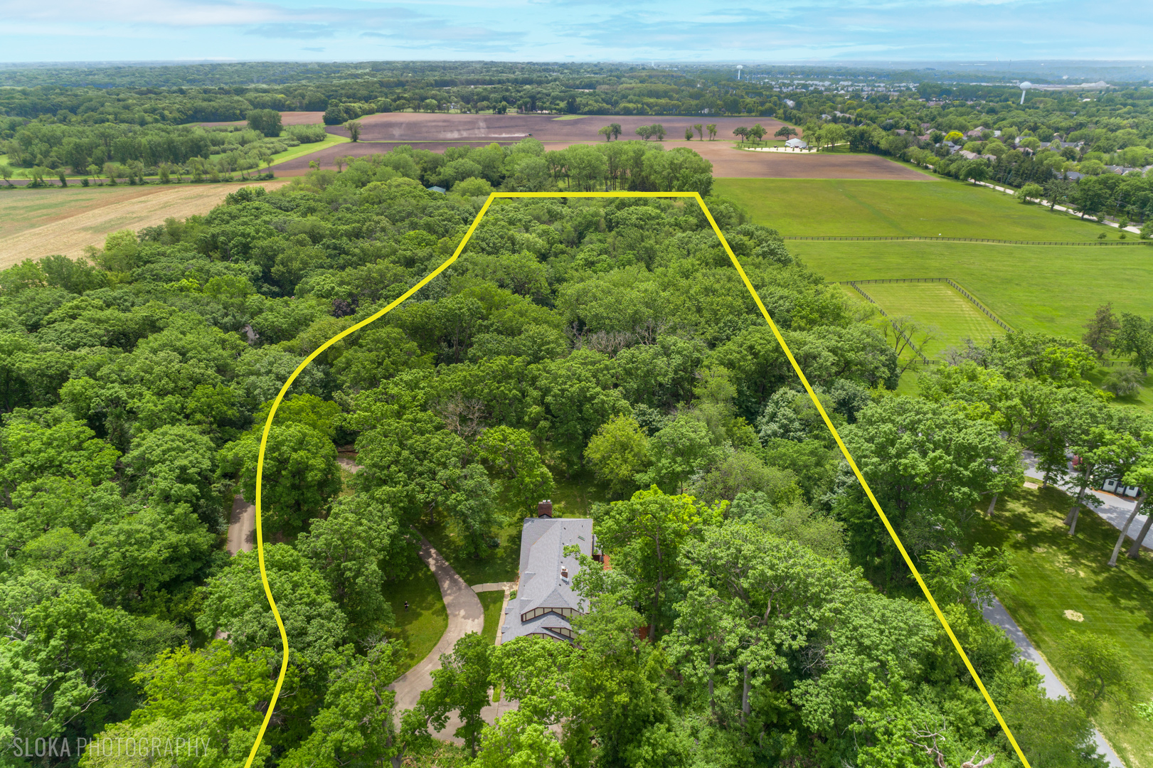 4 Auburn Lane, Barrington, IL 60010