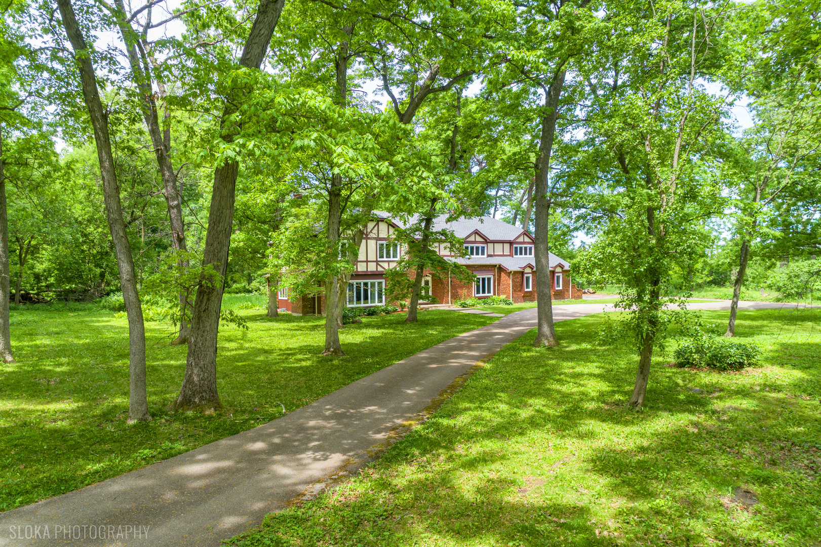 4 Auburn Lane, Barrington, IL 60010