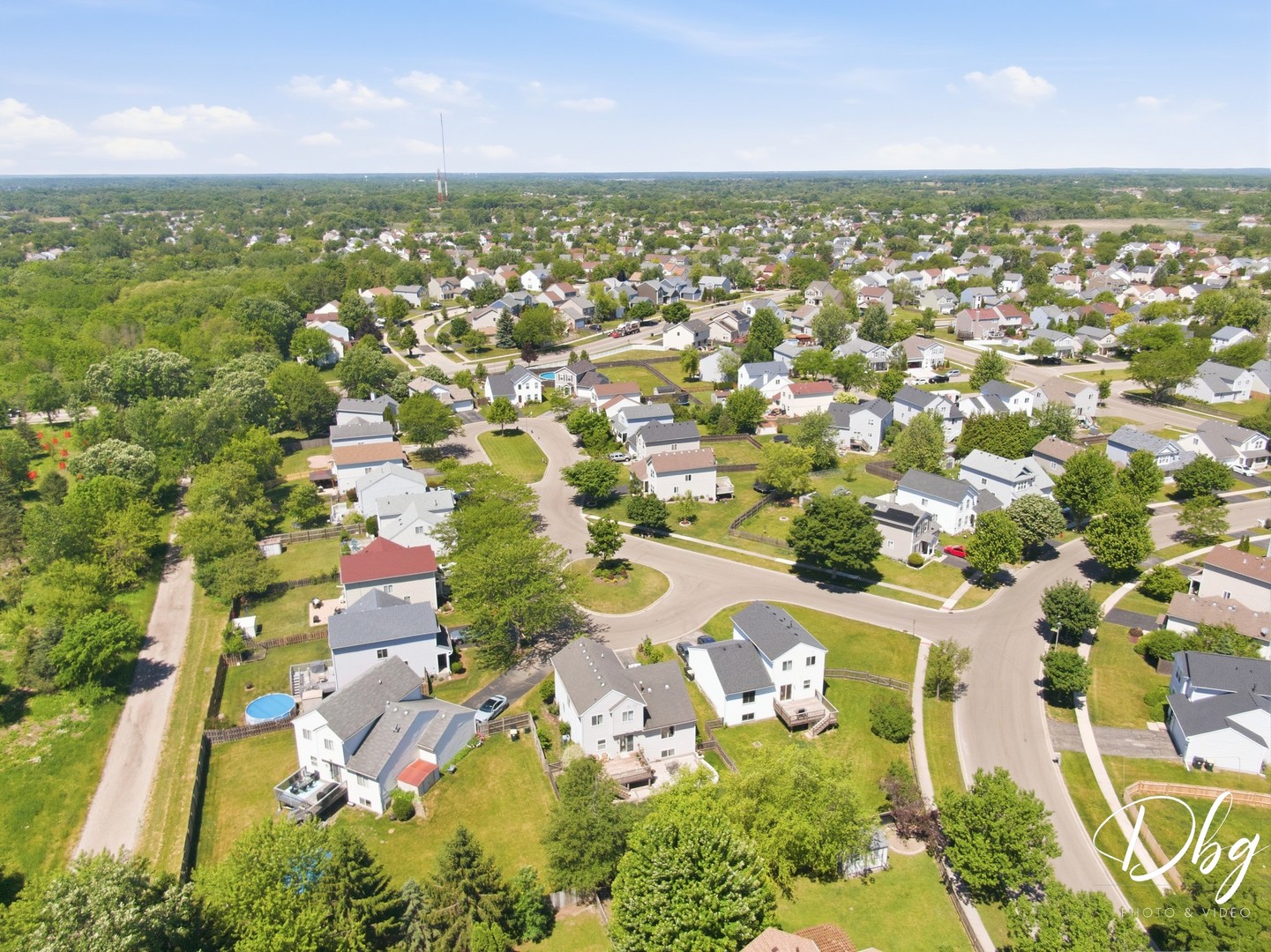319 E Camden Lane, Round Lake Beach, IL 60073
