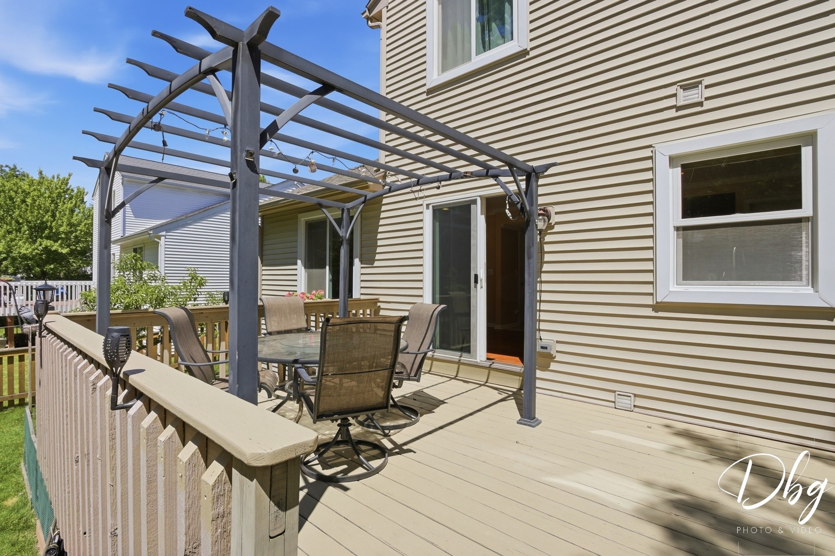 319 E Camden Lane, Round Lake Beach, IL 60073