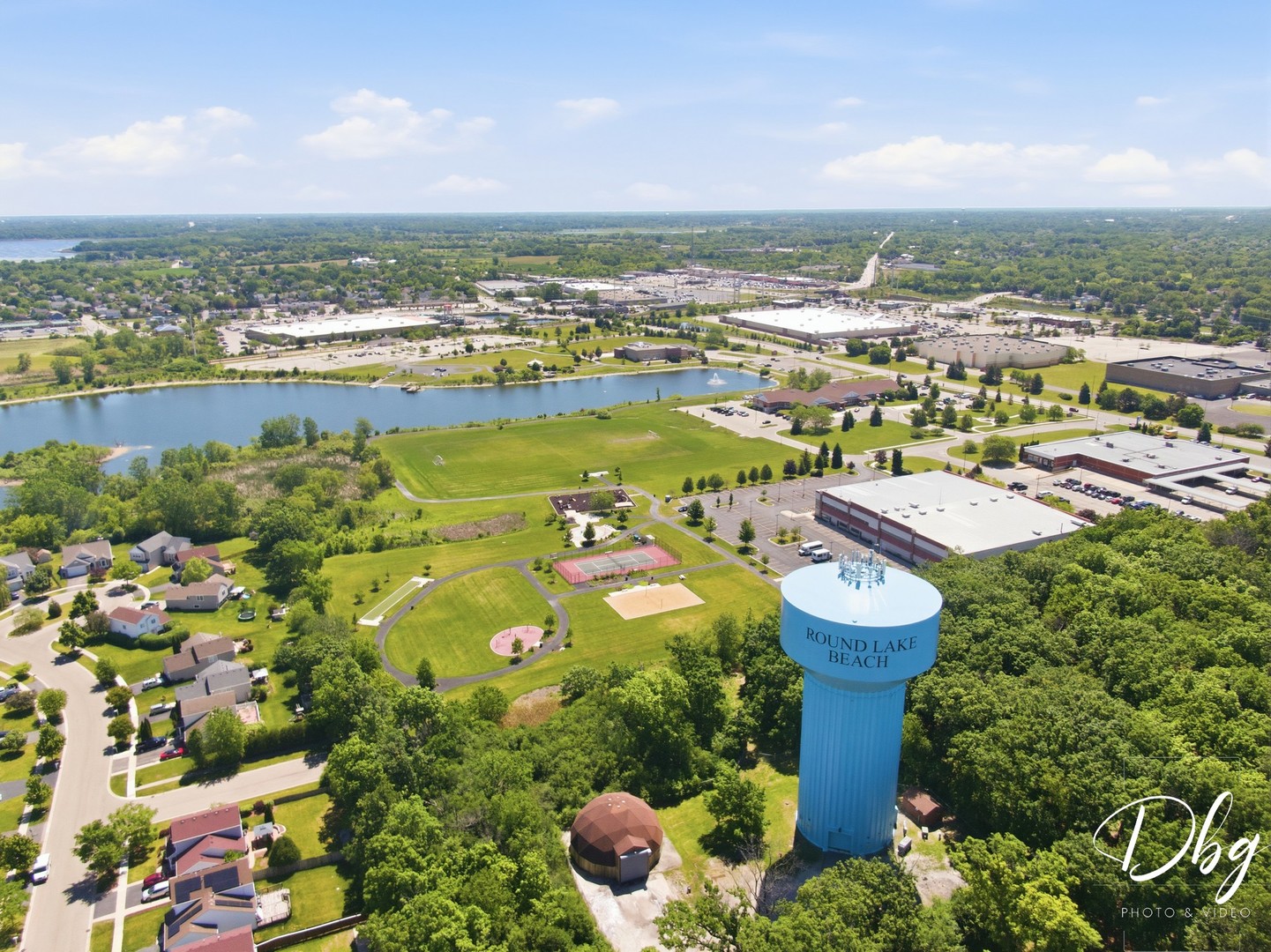 319 E Camden Lane, Round Lake Beach, IL 60073