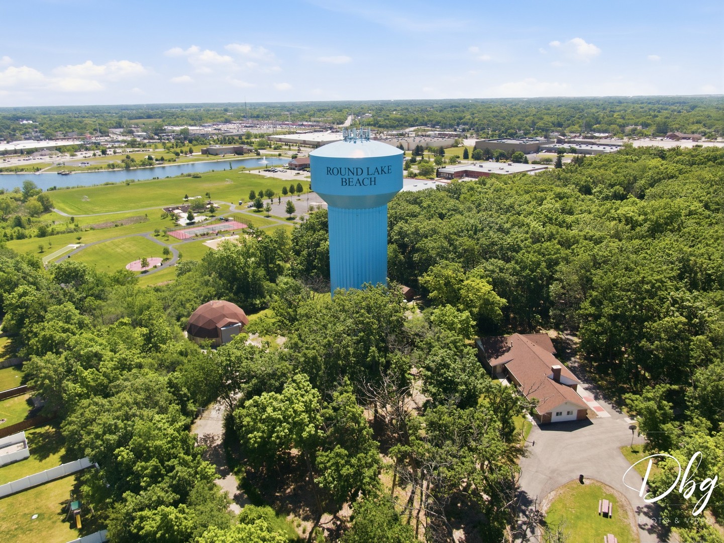 319 E Camden Lane, Round Lake Beach, IL 60073