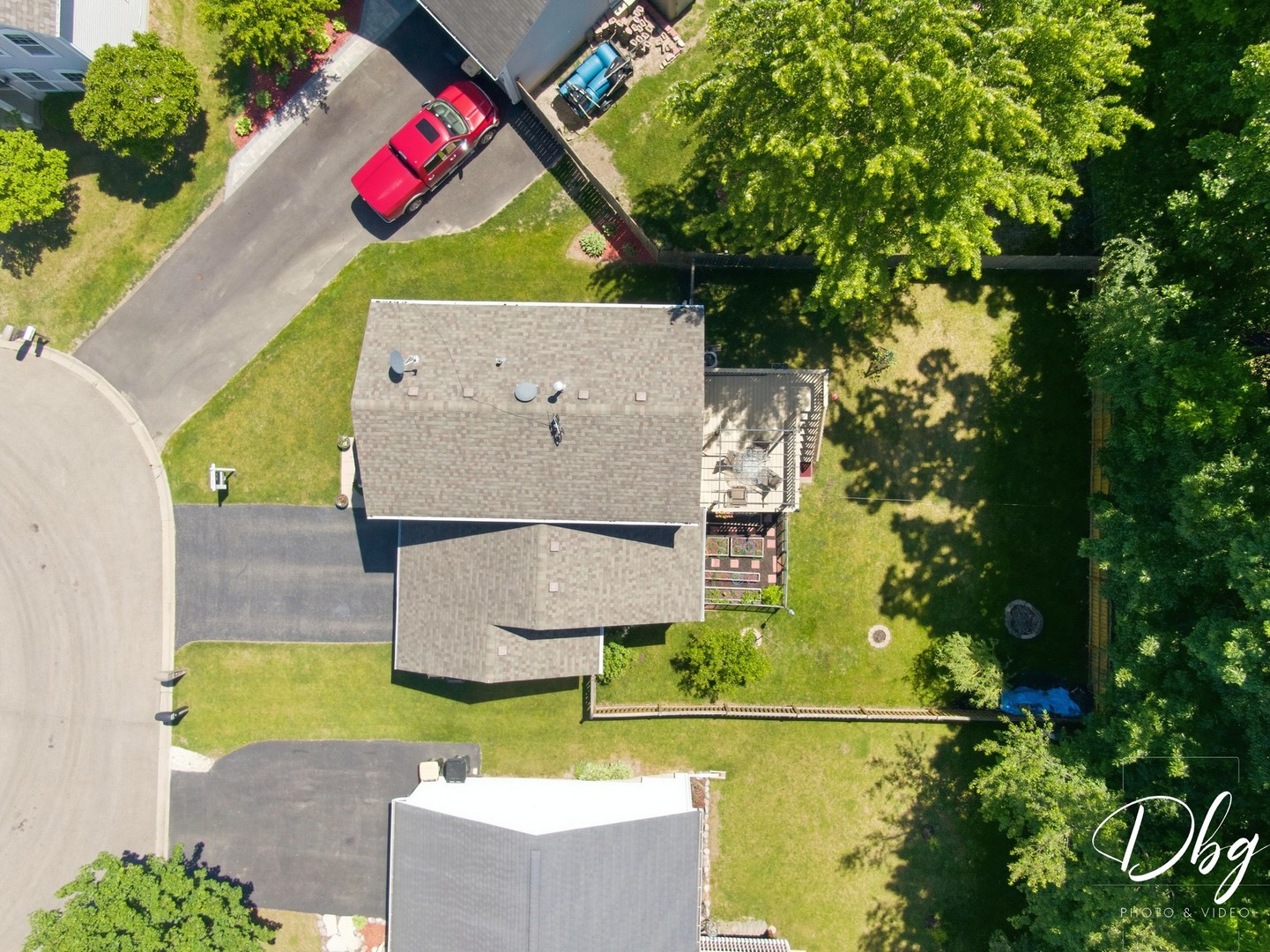 319 E Camden Lane, Round Lake Beach, IL 60073
