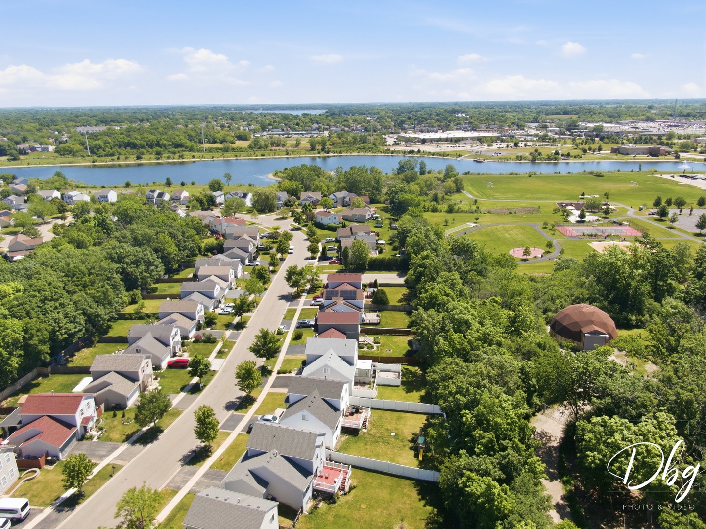 319 E Camden Lane, Round Lake Beach, IL 60073