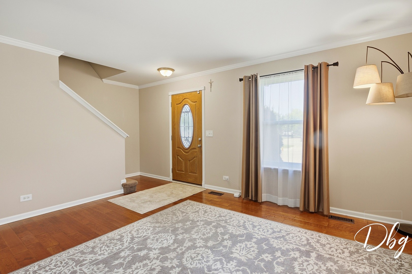 319 E Camden Lane, Round Lake Beach, IL 60073