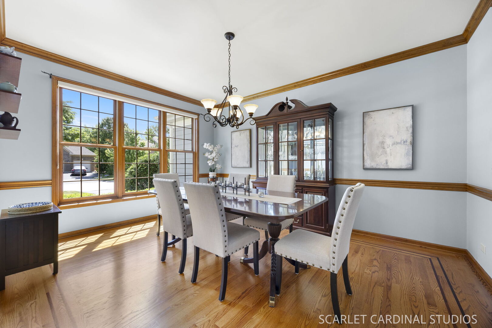 822 Farm Drive, West Chicago, IL 60185